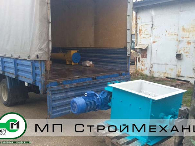 Компании из г.Санкт-Петербург отгружена дробилка легких бетонов ДК-700